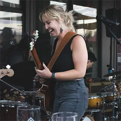 Cassie Burgenbauch live mammoth lakes distant brewing