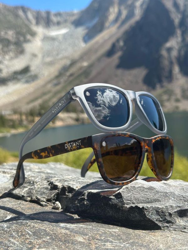 distant brewing hikrs sunglasses mammoth lakes