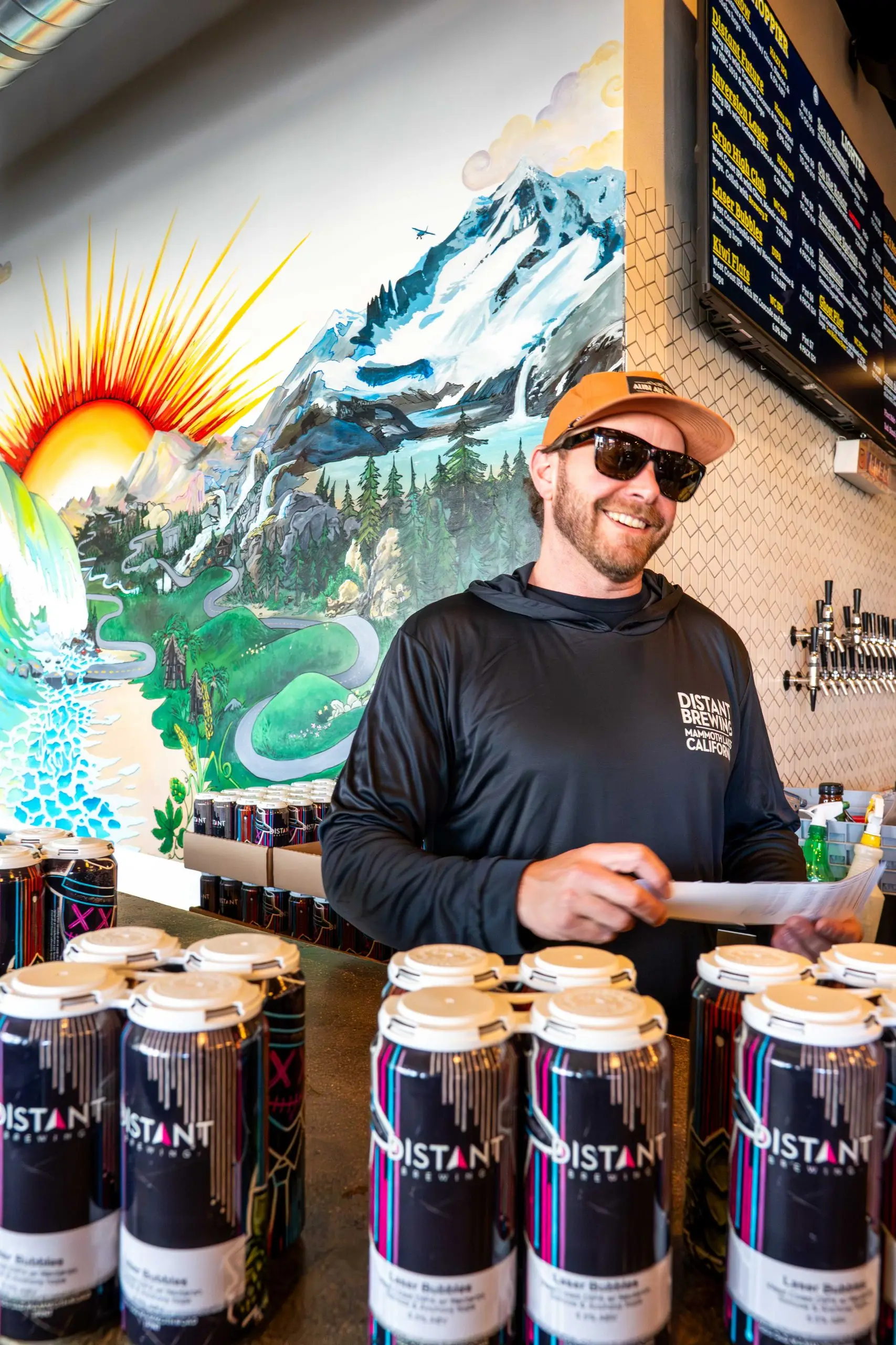 distant brewing sun hoodie black